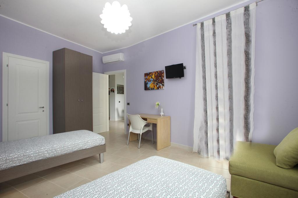 Bed and Breakfast La Dimora Bari Habitación foto